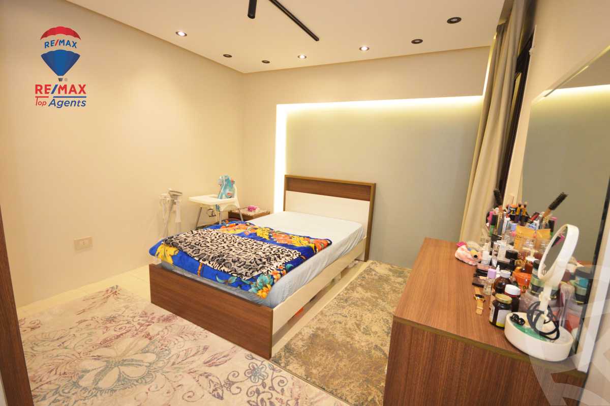 https://aqarmap.com.eg/ar/listing/5908438-for-sale-alexandria-smouha-compounds-in-smouha-valore-antoniadis-compound-el-ghonimy