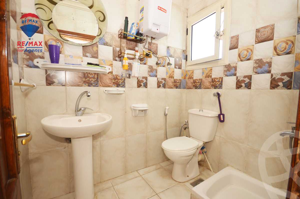 https://aqarmap.com.eg/en/listing/5918858-for-sale-alexandria-sporting-el-geish-road