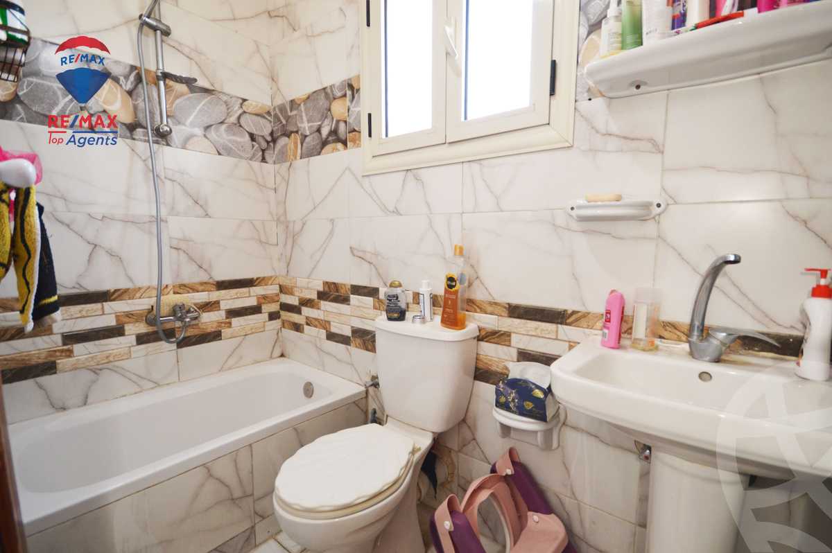 https://aqarmap.com.eg/en/listing/5918858-for-sale-alexandria-sporting-el-geish-road