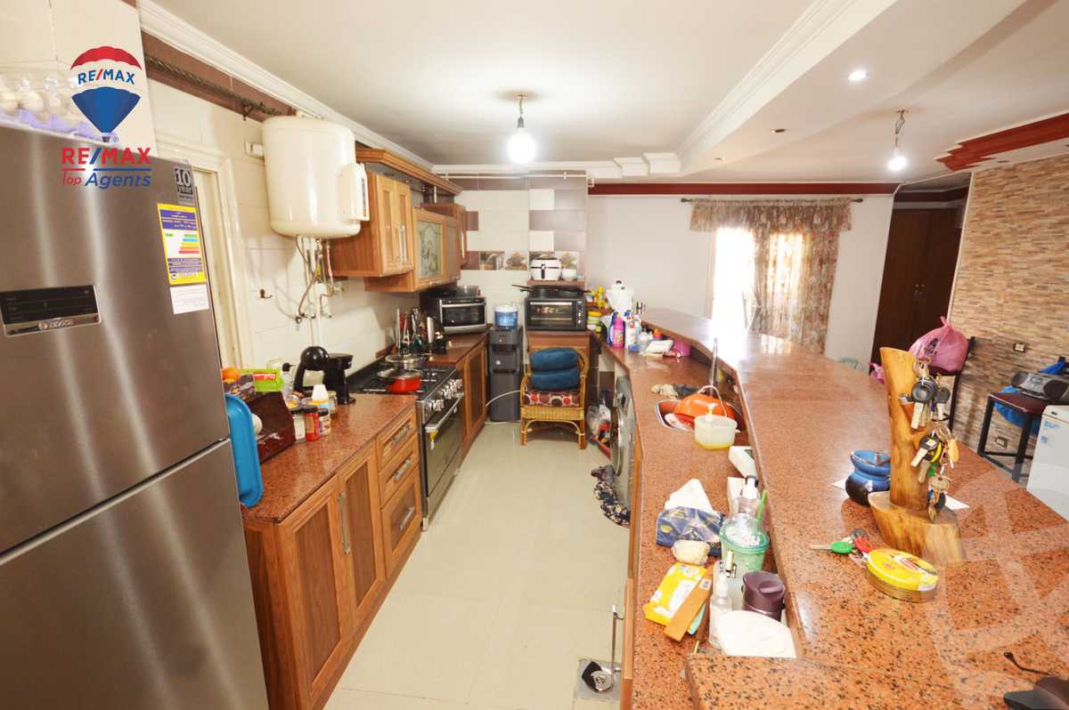 https://aqarmap.com.eg/en/listing/5918858-for-sale-alexandria-sporting-el-geish-road