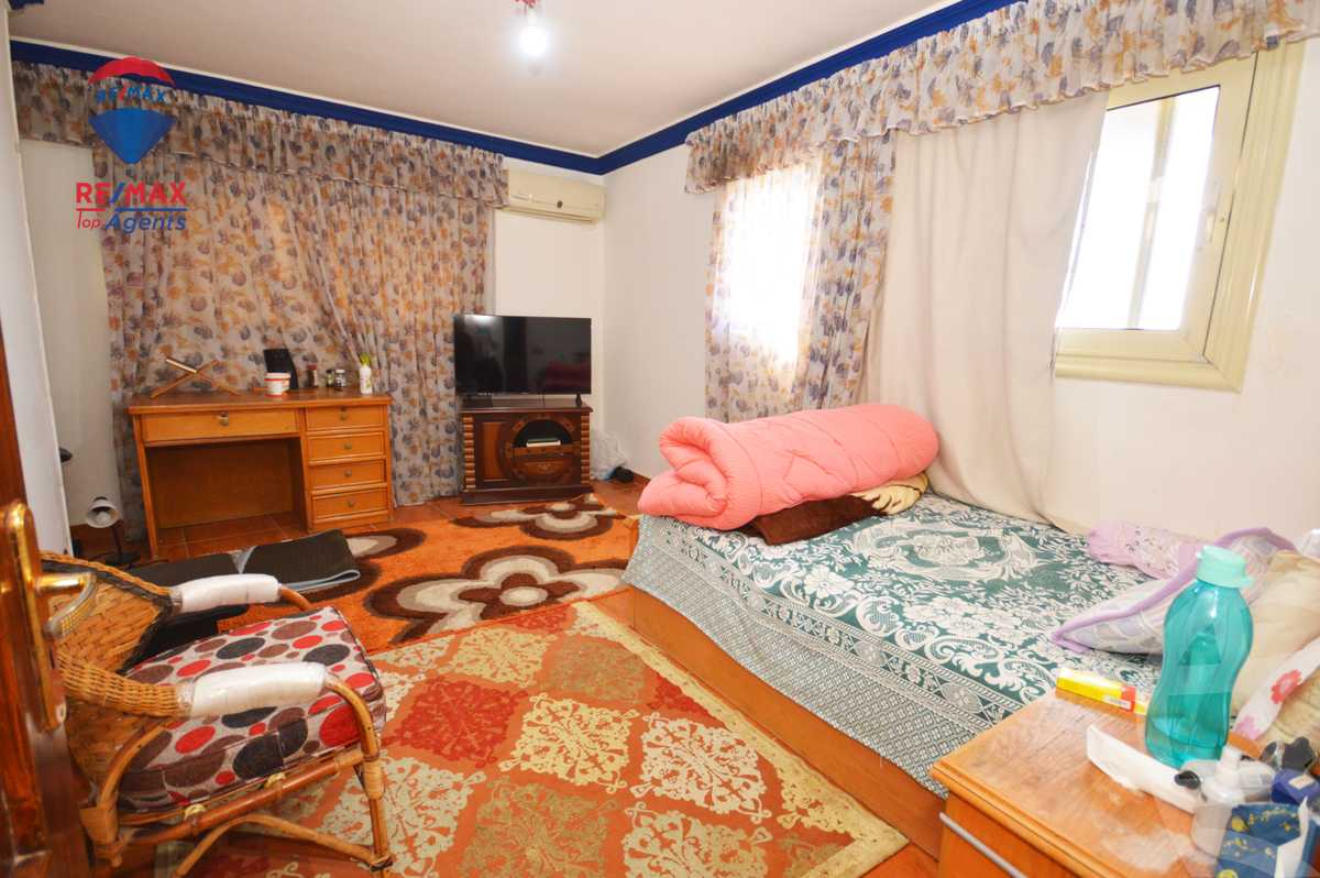 https://aqarmap.com.eg/en/listing/5918858-for-sale-alexandria-sporting-el-geish-road