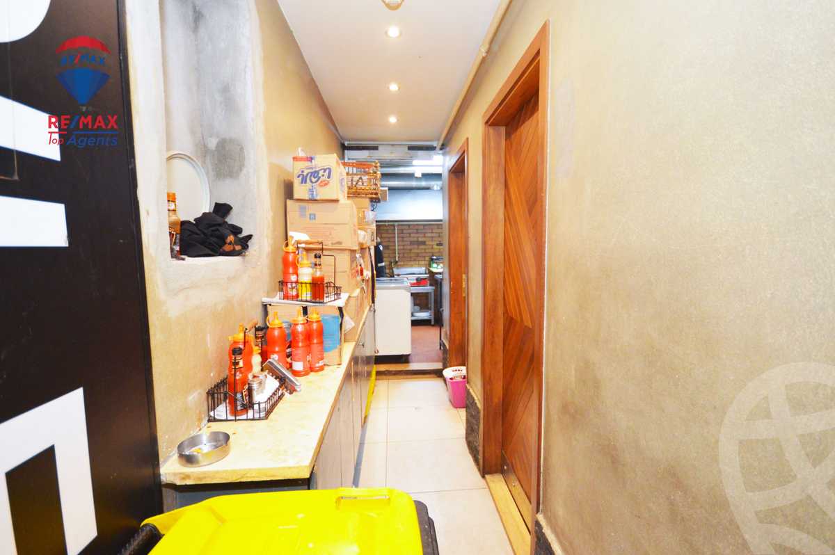 https://aqarmap.com.eg/en/listing/5938005-for-rent-alexandria-l-zryt-champollion-st