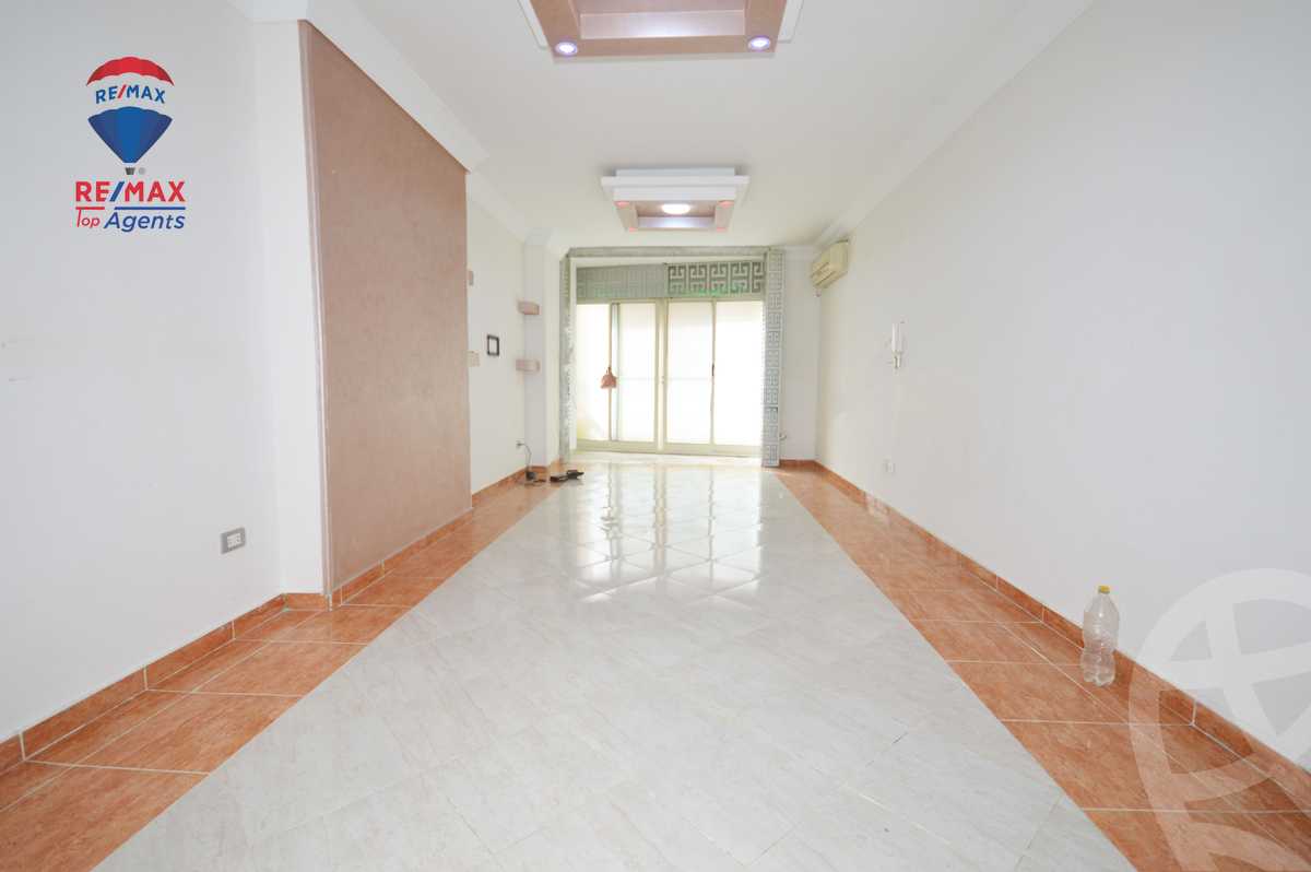 https://aqarmap.com.eg/ar/listing/5944369-for-sale-alexandria-el-mandara-alex-el-mandara-bahri-sidi-kamal-st