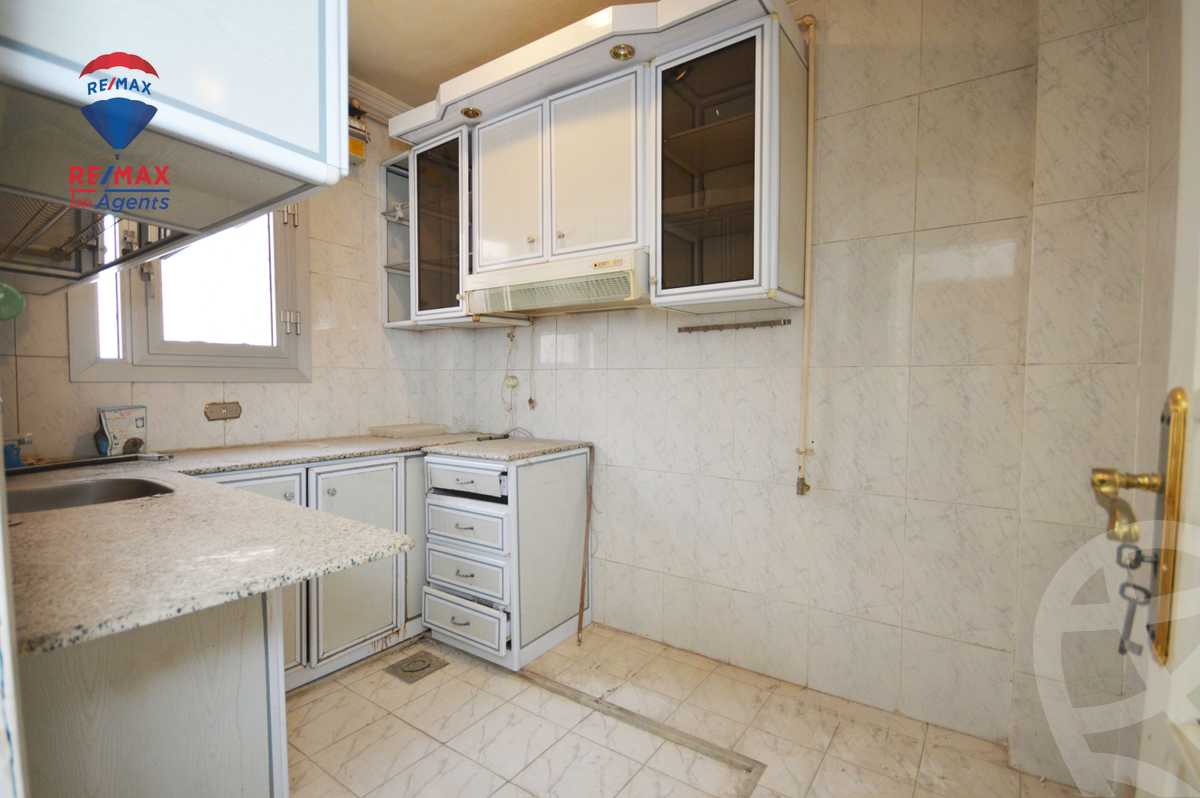 https://aqarmap.com.eg/en/listing/5976564-for-sale-alexandria-miami-shr-jml-bd-lnsr