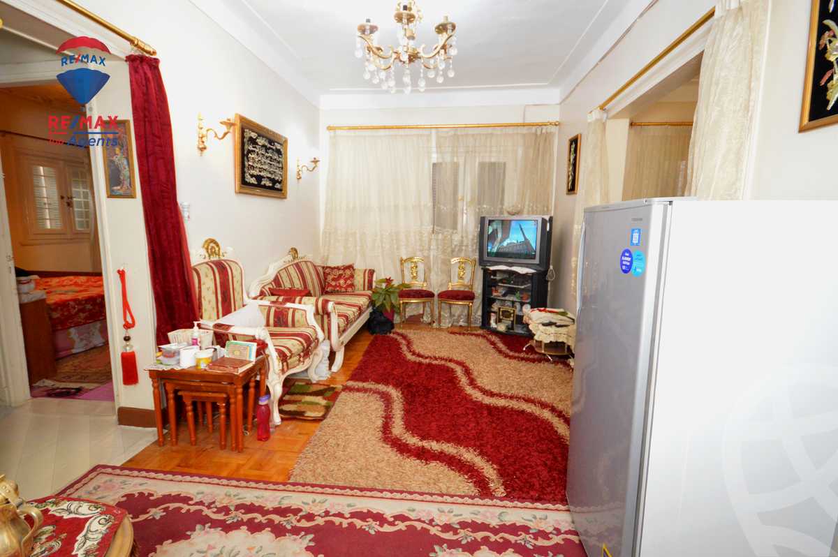 https://aqarmap.com.eg/ar/listing/6034311-for-sale-alexandria-lauran-alexandria-lauran-abd-el-khalik-tharwat-st