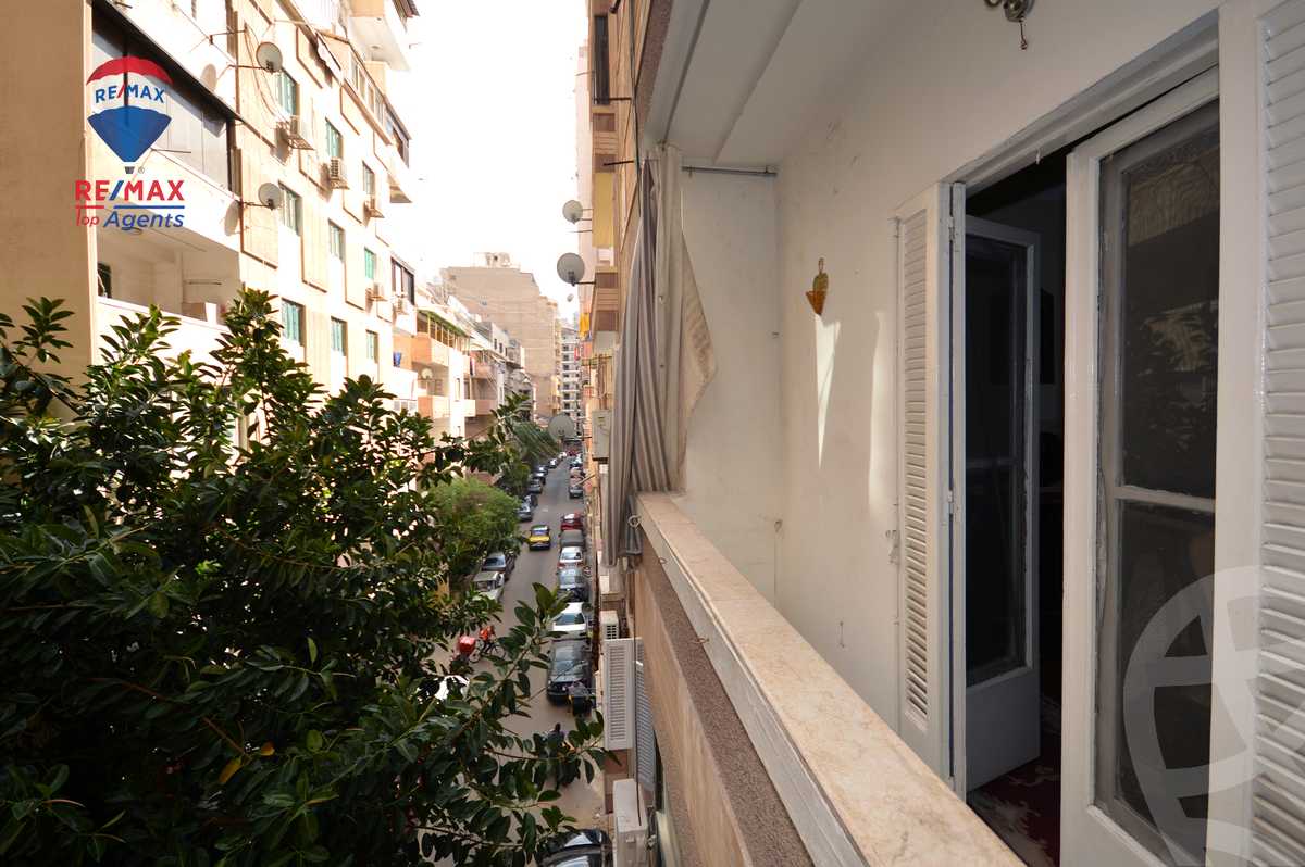 https://aqarmap.com.eg/ar/listing/6034311-for-sale-alexandria-lauran-alexandria-lauran-abd-el-khalik-tharwat-st