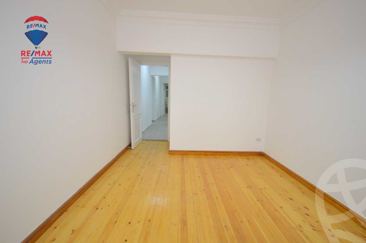 https://aqarmap.com.eg/ar/listing/6043052-for-sale-alexandria-smouha-mohammed-fawzi-moaz-st