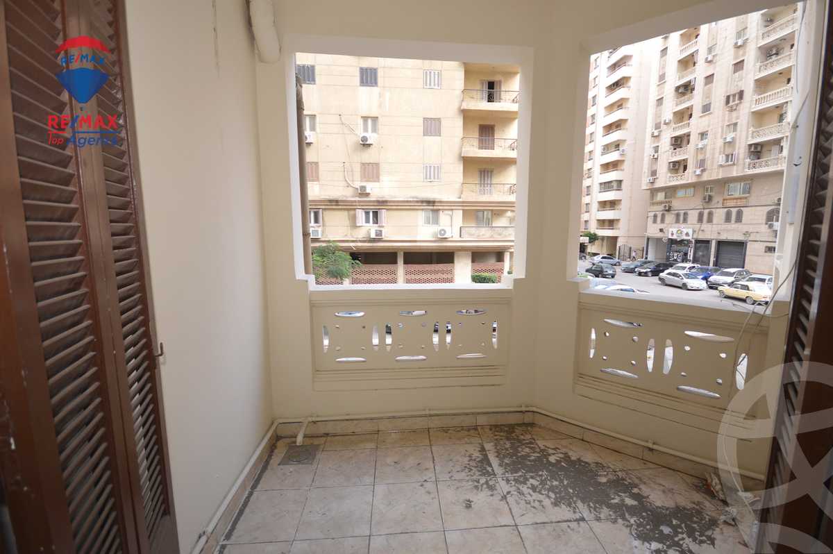 https://aqarmap.com.eg/ar/listing/6043052-for-sale-alexandria-smouha-mohammed-fawzi-moaz-st