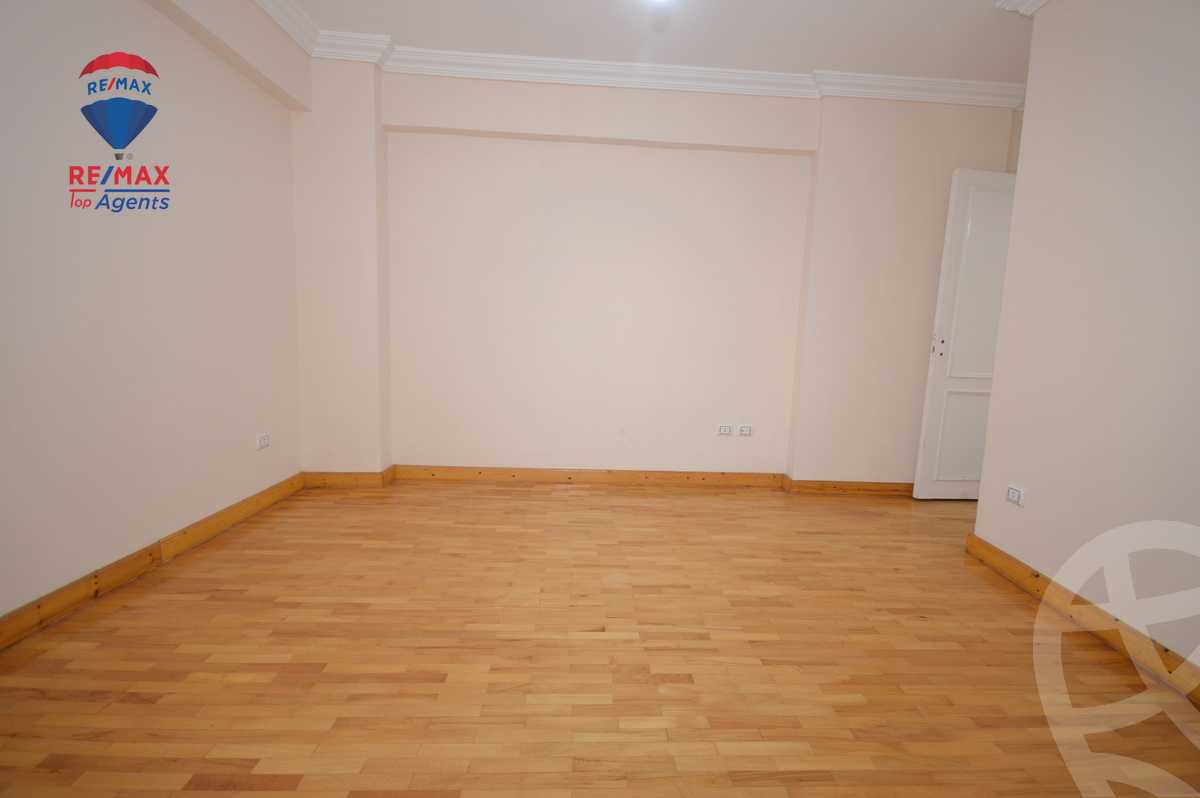 https://aqarmap.com.eg/en/listing/6056234-for-sale-alexandria-kafr-abdo-kafr-abdou-st