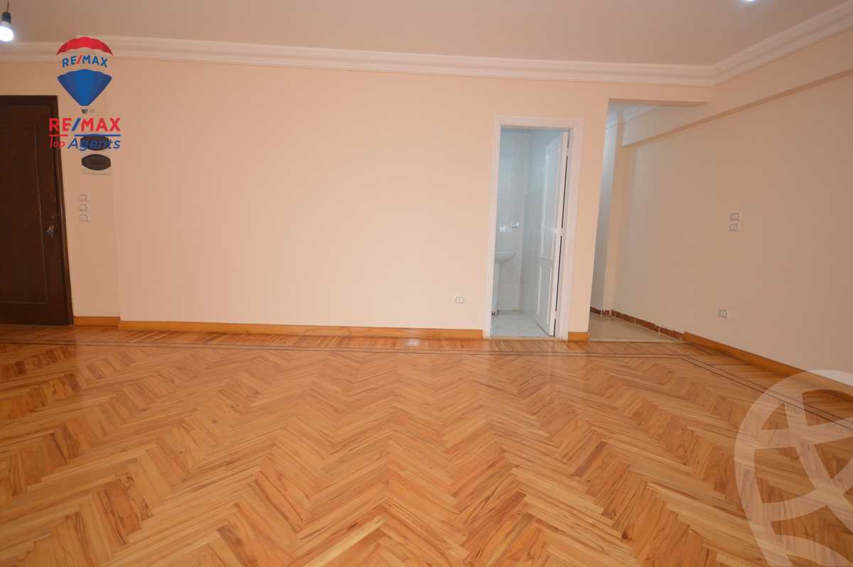 https://aqarmap.com.eg/en/listing/6056234-for-sale-alexandria-kafr-abdo-kafr-abdou-st