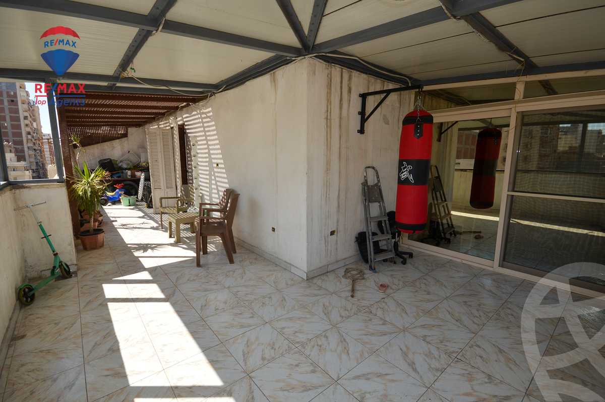 https://aqarmap.com.eg/ar/listing/6069371-for-sale-alexandria-sydy-bshr-sydy-bshr-bhry-gamal-abd-el-nasir-st
