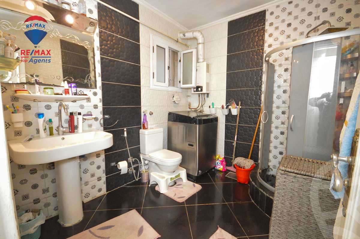 https://aqarmap.com.eg/ar/listing/6069371-for-sale-alexandria-sydy-bshr-sydy-bshr-bhry-gamal-abd-el-nasir-st