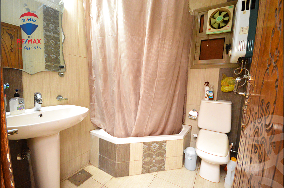https://aqarmap.com.eg/en/listing/6098875-for-sale-alexandria-bolekly-abou-quer-st