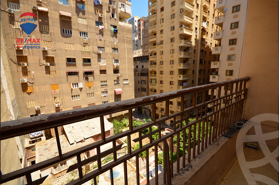 https://aqarmap.com.eg/en/listing/6098875-for-sale-alexandria-bolekly-abou-quer-st