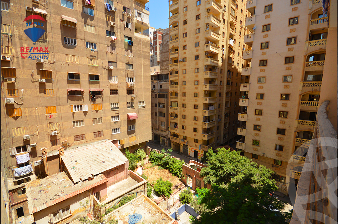 https://aqarmap.com.eg/en/listing/6098875-for-sale-alexandria-bolekly-abou-quer-st