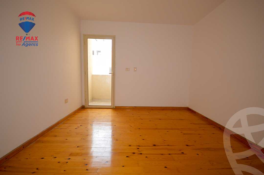 https://aqarmap.com.eg/ar/listing/6117266-for-sale-alexandria-el-mandara-alex-el-mandara-bahri-sidi-kamal-st