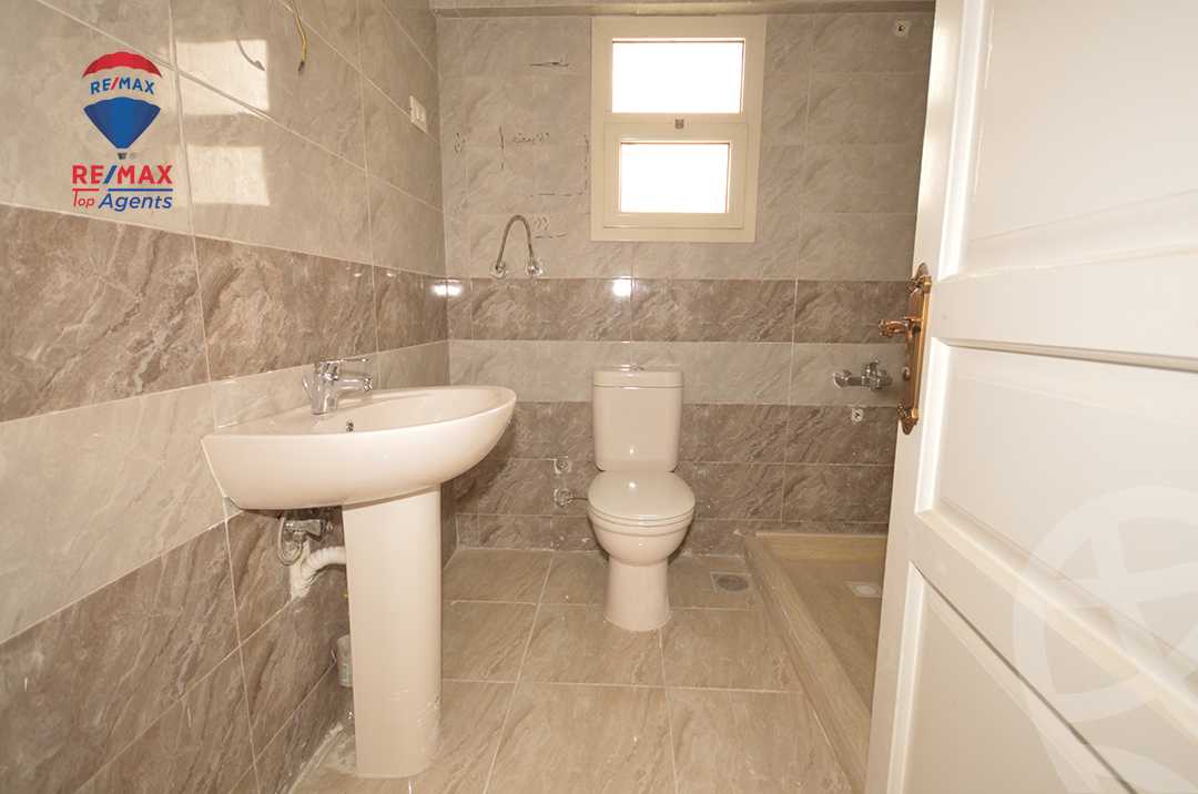 https://aqarmap.com.eg/ar/listing/6117266-for-sale-alexandria-el-mandara-alex-el-mandara-bahri-sidi-kamal-st