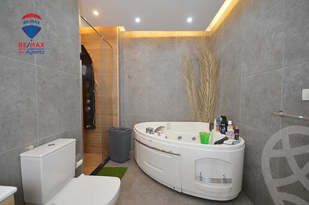 https://aqarmap.com.eg/ar/listing/6123519-for-sale-alexandria-el-mandara-alex-el-mandara-bahri-sidi-kamal-st