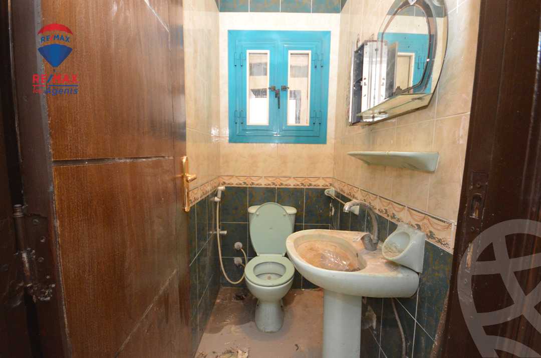 https://aqarmap.com.eg/en/listing/6151846-for-rent-alexandria-sn-styfnw-abd-el-salam-aref-st