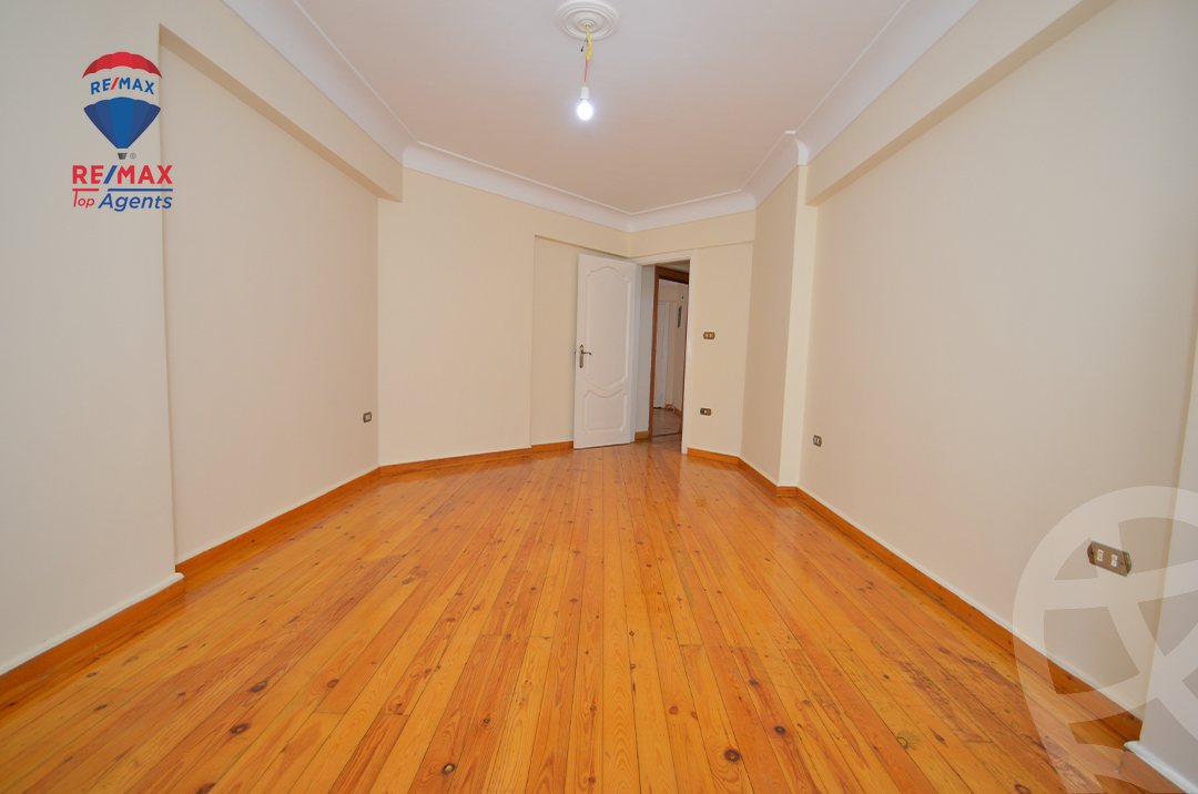 https://aqarmap.com.eg/en/listing/6183519-for-rent-alexandria-smouha-mostafa-kamel-st