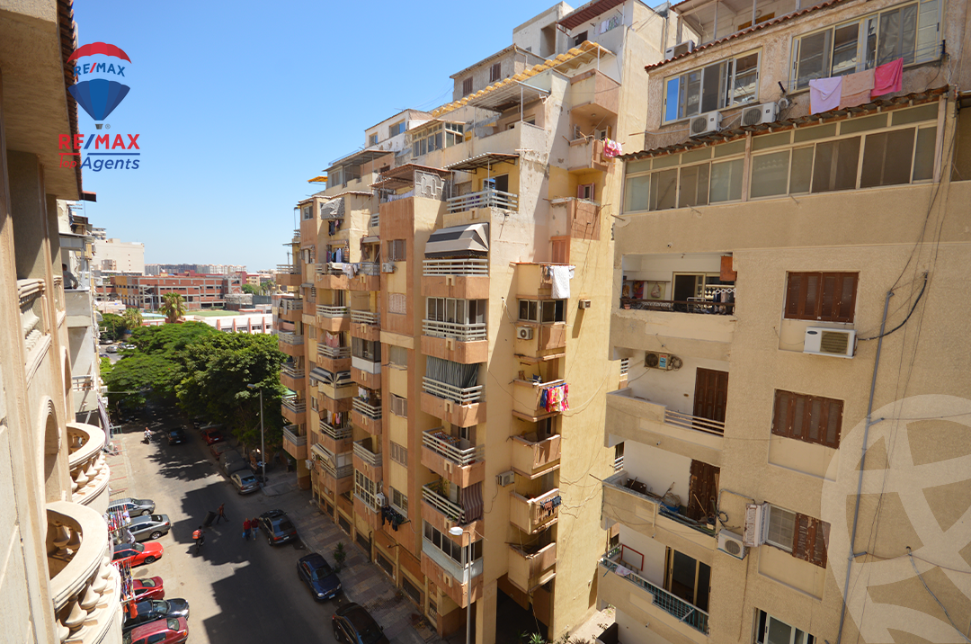 https://aqarmap.com.eg/en/listing/6183519-for-rent-alexandria-smouha-mostafa-kamel-st