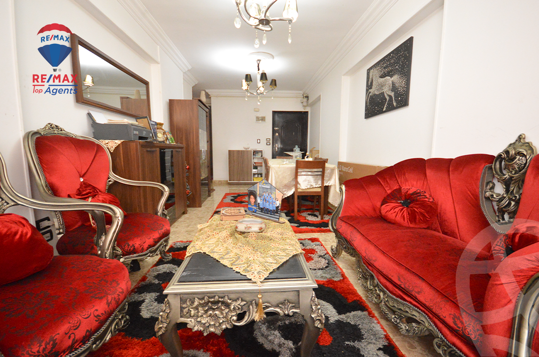 https://aqarmap.com.eg/ar/listing/6186476-for-sale-alexandria-miami-shr-jml-bd-lnsr