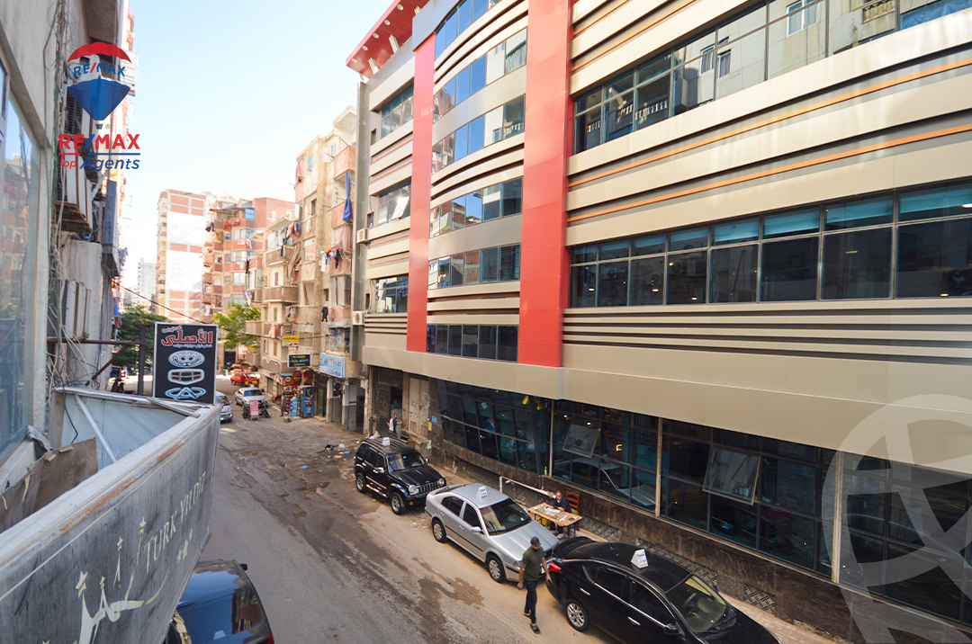 https://aqarmap.com.eg/ar/listing/6187364-for-sale-alexandria-lsywf-el-falki-street-16-el-eslah