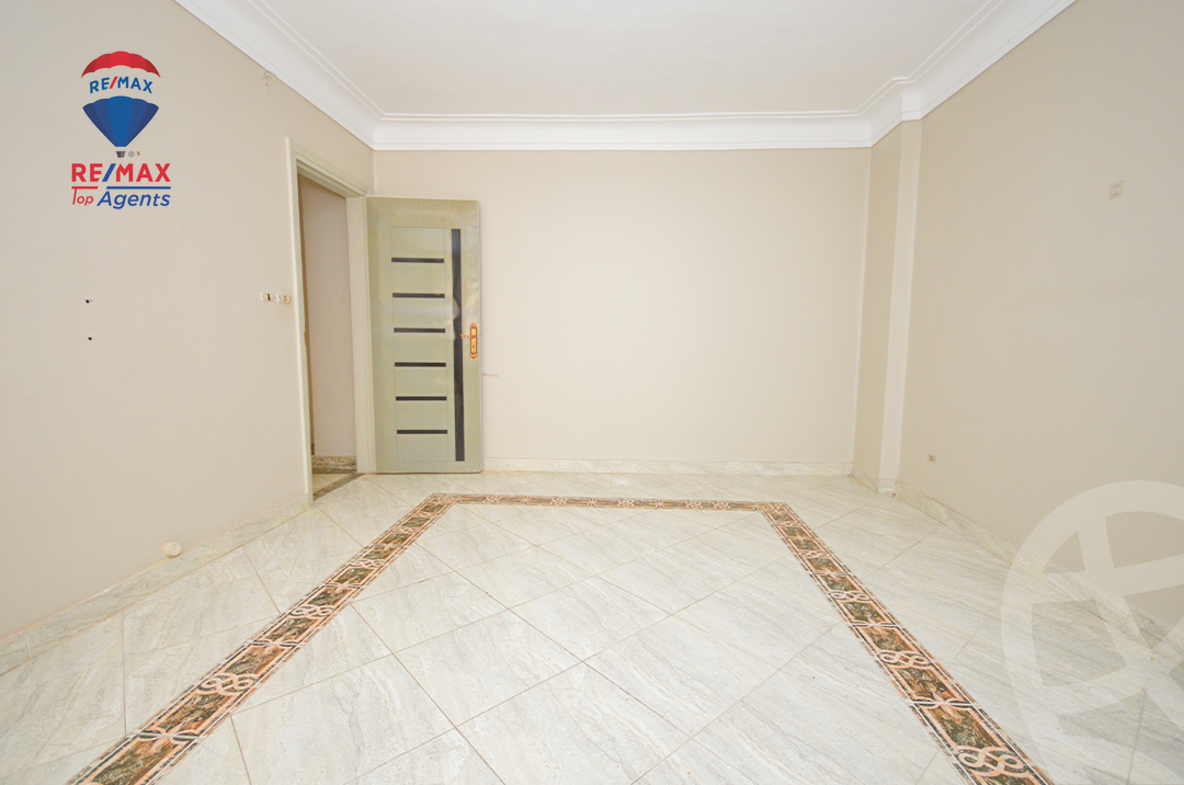 https://aqarmap.com.eg/ar/listing/6191006-for-sale-alexandria-miami-45-street