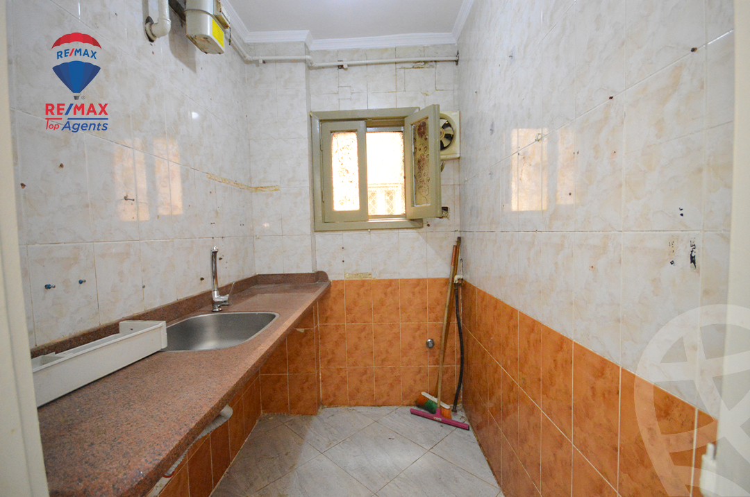 https://aqarmap.com.eg/ar/listing/6191006-for-sale-alexandria-miami-45-street