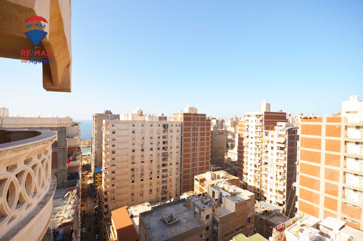 https://aqarmap.com.eg/ar/listing/6191335-for-sale-alexandria-miami-shr-jml-bd-lnsr