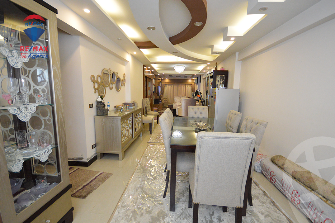 https://aqarmap.com.eg/ar/listing/6197584-for-sale-alexandria-el-chatby-port-said-street