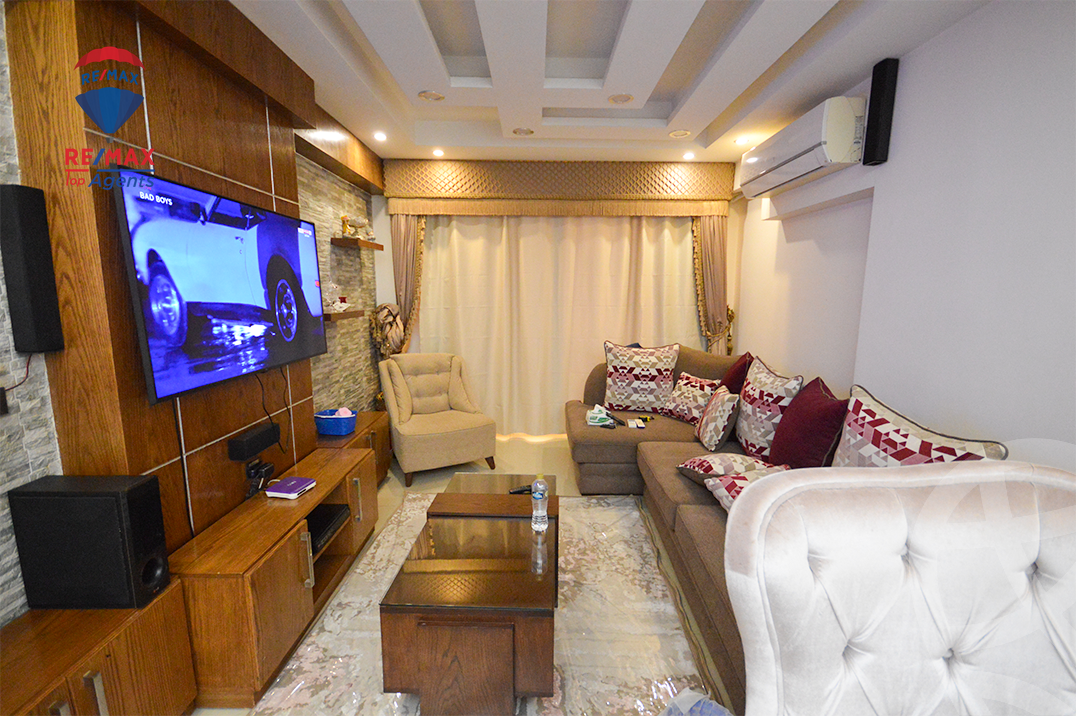 https://aqarmap.com.eg/ar/listing/6197584-for-sale-alexandria-el-chatby-port-said-street