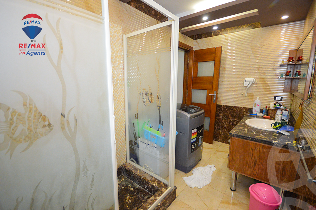 https://aqarmap.com.eg/ar/listing/6197584-for-sale-alexandria-el-chatby-port-said-street