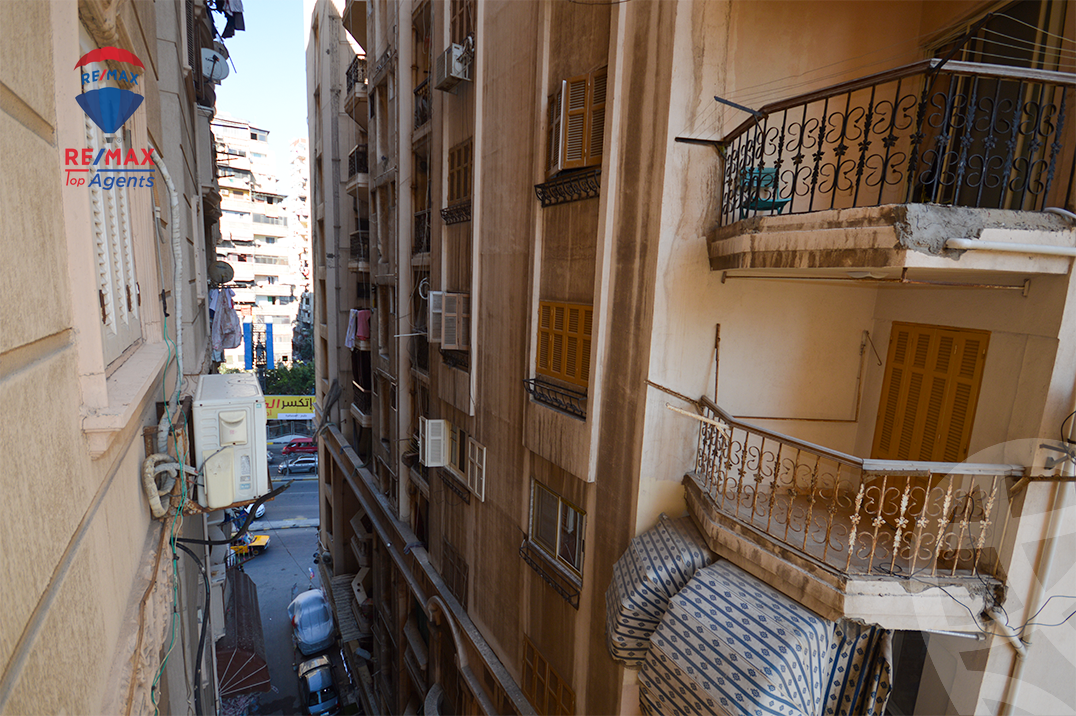 https://aqarmap.com.eg/ar/listing/6197584-for-sale-alexandria-el-chatby-port-said-street