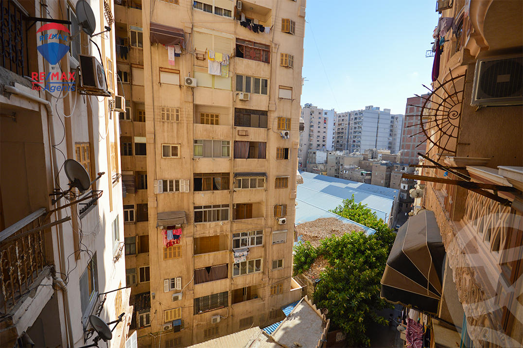 https://aqarmap.com.eg/ar/listing/6197584-for-sale-alexandria-el-chatby-port-said-street