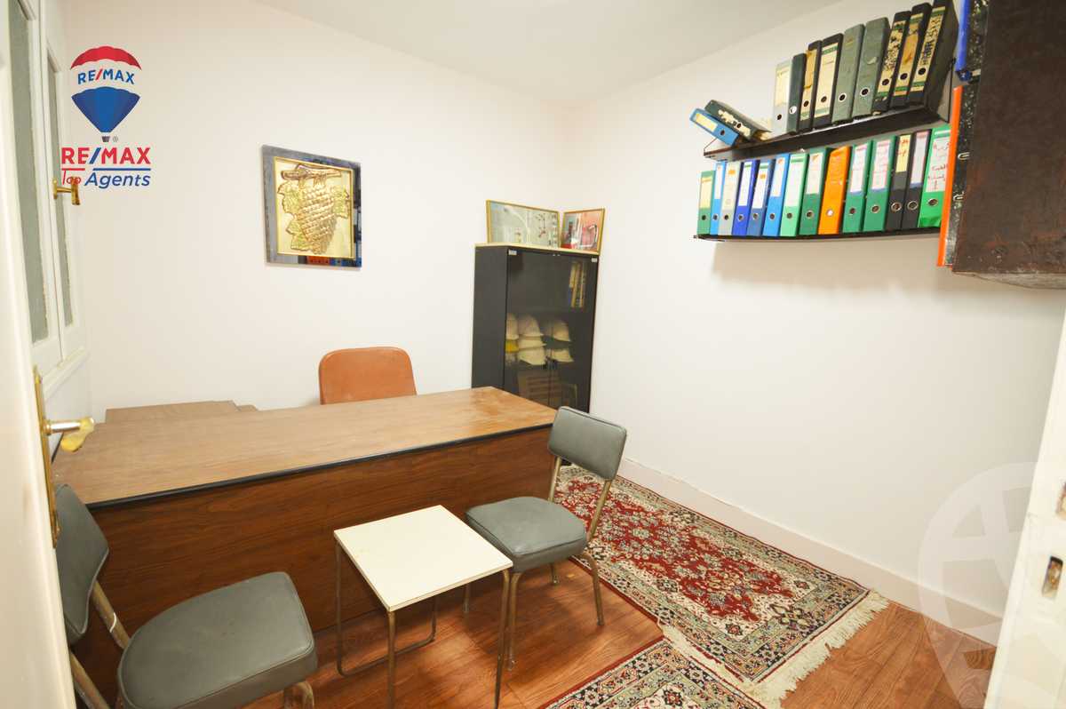 https://aqarmap.com.eg/ar/listing/6202245-for-sale-alexandria-glim-shr-bw-qyr-tryq-lhry
