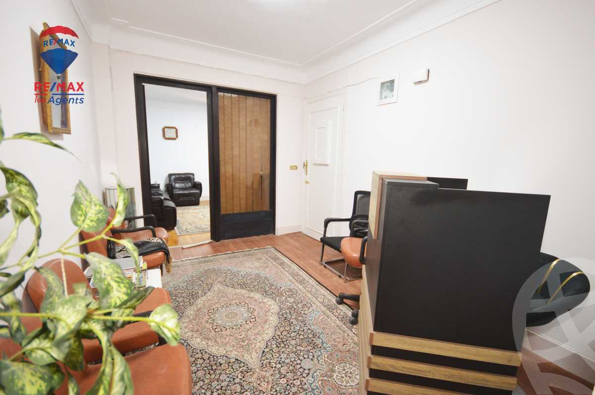 https://aqarmap.com.eg/ar/listing/6202245-for-sale-alexandria-glim-shr-bw-qyr-tryq-lhry