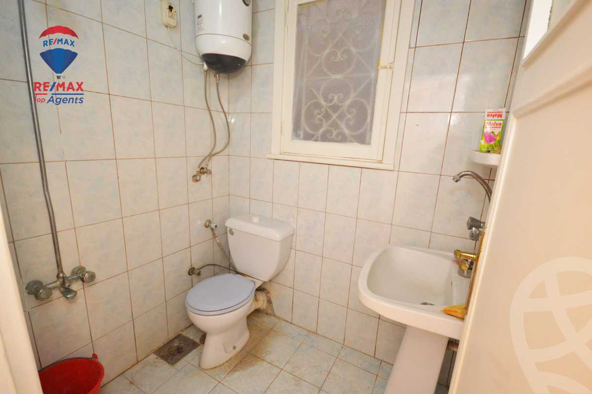https://aqarmap.com.eg/ar/listing/6202245-for-sale-alexandria-glim-shr-bw-qyr-tryq-lhry