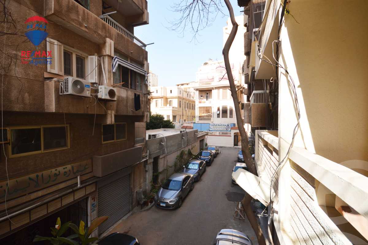 https://aqarmap.com.eg/ar/listing/6202245-for-sale-alexandria-glim-shr-bw-qyr-tryq-lhry
