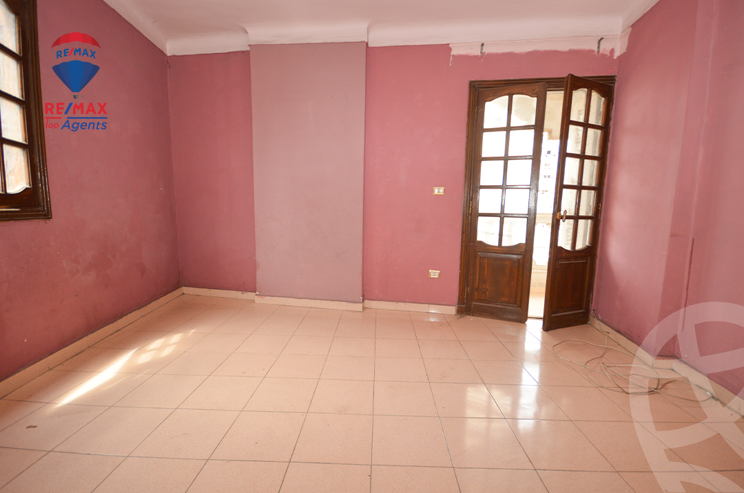 https://aqarmap.com.eg/ar/listing/6202300-for-sale-alexandria-miami-shr-jml-bd-lnsr