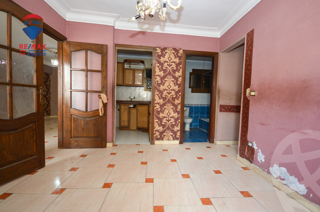 https://aqarmap.com.eg/ar/listing/6202300-for-sale-alexandria-miami-shr-jml-bd-lnsr