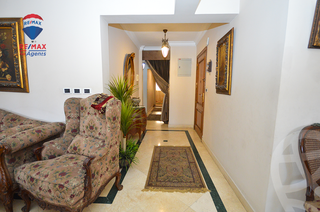 https://aqarmap.com.eg/ar/listing/6205605-for-sale-alexandria-lauran-mohammed-al-eqbal-st