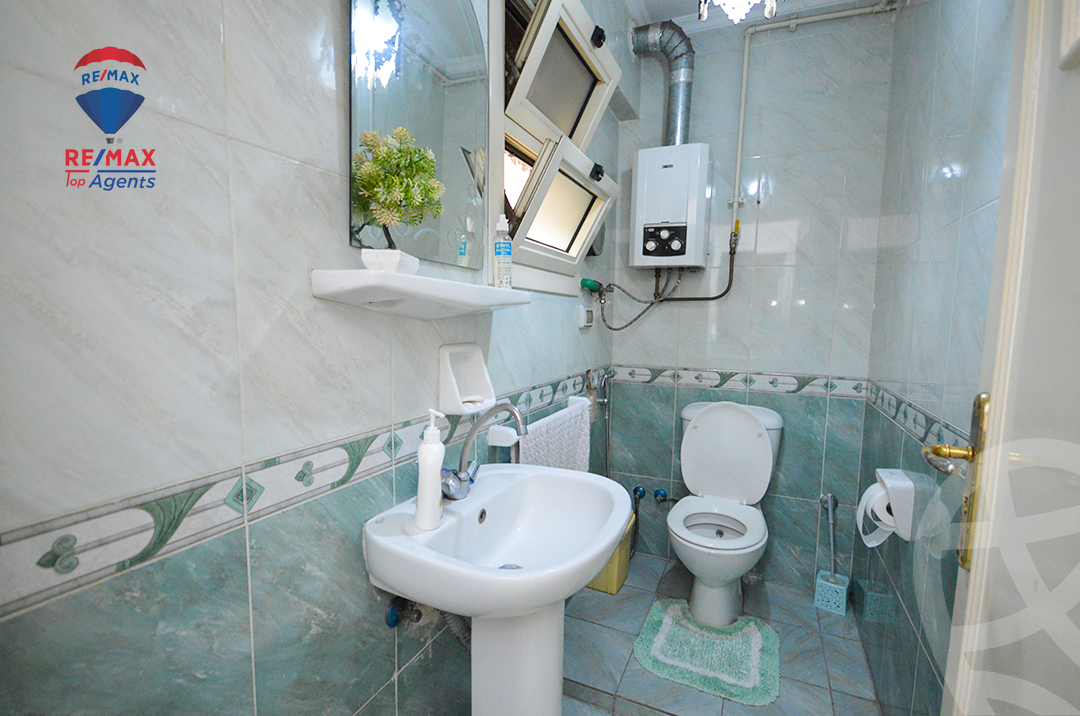 https://aqarmap.com.eg/ar/listing/6205605-for-sale-alexandria-lauran-mohammed-al-eqbal-st