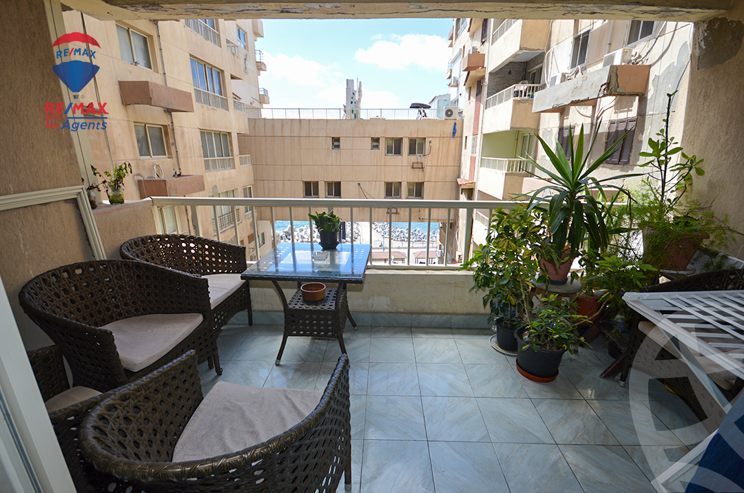 https://aqarmap.com.eg/ar/listing/6205605-for-sale-alexandria-lauran-mohammed-al-eqbal-st