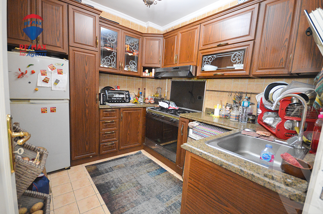 https://aqarmap.com.eg/ar/listing/6205605-for-sale-alexandria-lauran-mohammed-al-eqbal-st