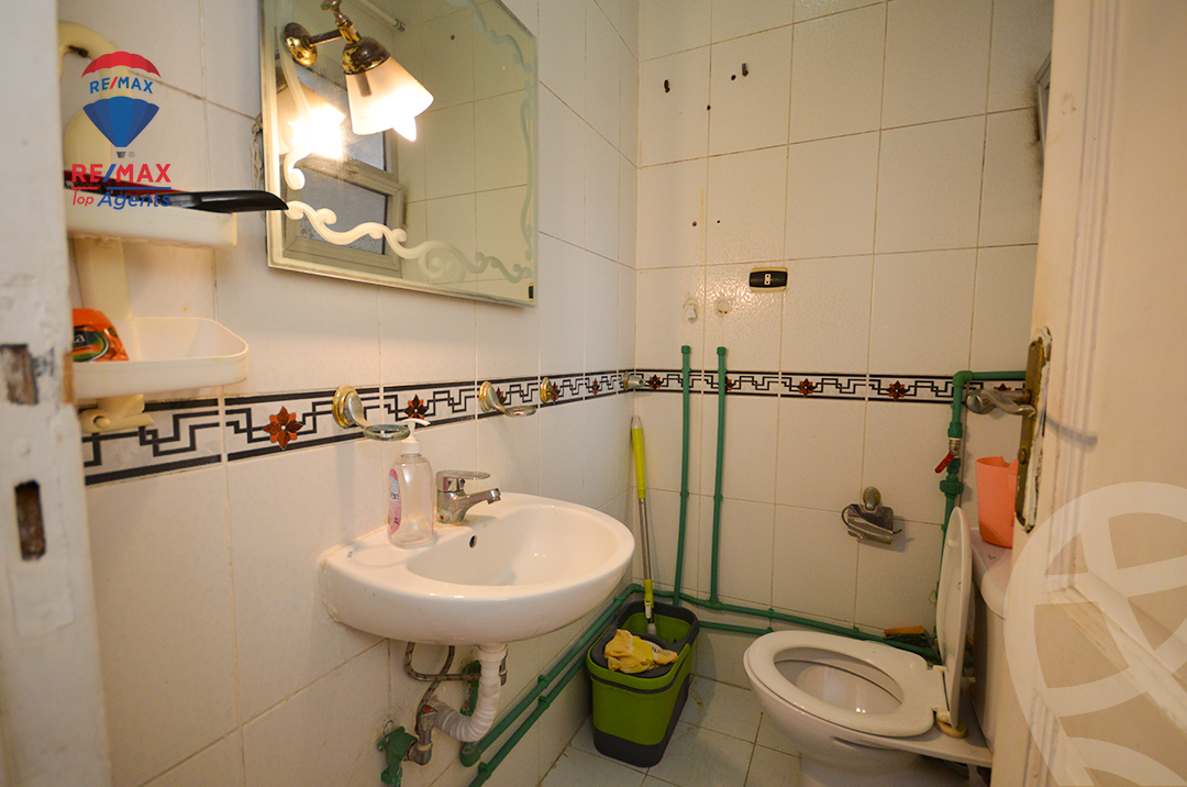 https://aqarmap.com.eg/ar/listing/6190535-for-sale-alexandria-el-mandara-alex-el-mandara-bahri-sidi-kamal-st