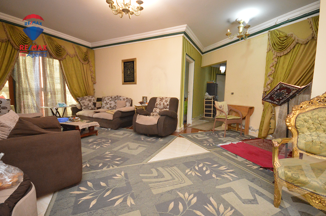 https://aqarmap.com.eg/ar/listing/6190535-for-sale-alexandria-el-mandara-alex-el-mandara-bahri-sidi-kamal-st