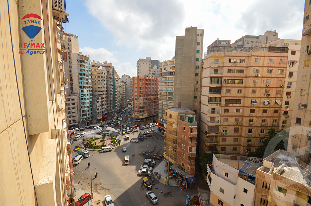 https://aqarmap.com.eg/ar/listing/6190535-for-sale-alexandria-el-mandara-alex-el-mandara-bahri-sidi-kamal-st
