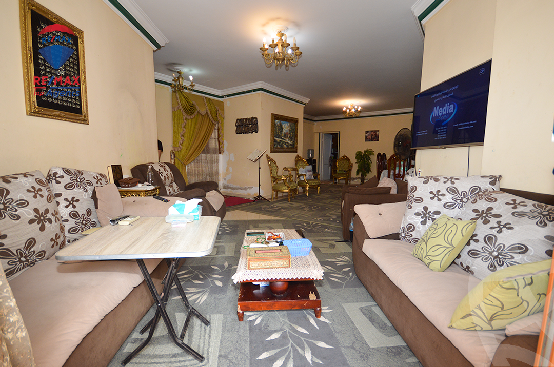 https://aqarmap.com.eg/ar/listing/6190535-for-sale-alexandria-el-mandara-alex-el-mandara-bahri-sidi-kamal-st
