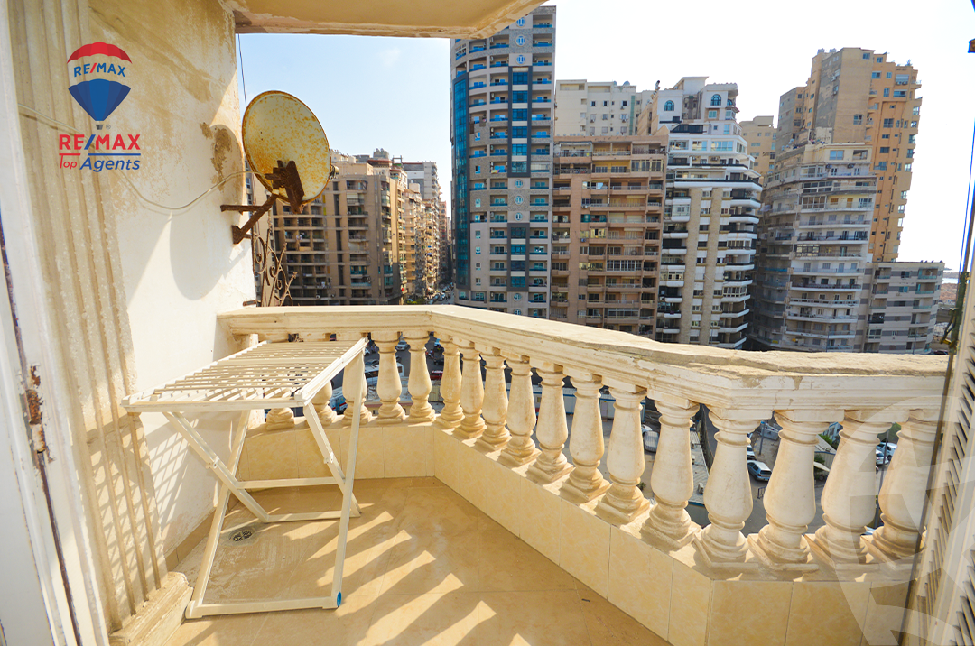 https://aqarmap.com.eg/ar/listing/6222924-for-sale-alexandria-sydy-bshr-sydy-bshr-bhry-shr-mhmd-njyb
